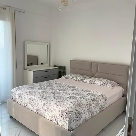 Sunset Apartment, Golem, Albania Seaview Appartamento Golem (Tirana)